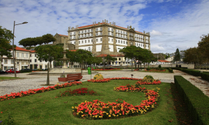 Praça da República e Mosteiro de Santa Clara